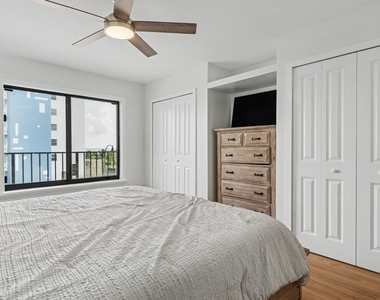 3200 N Ocean Drive - Photo Thumbnail 44