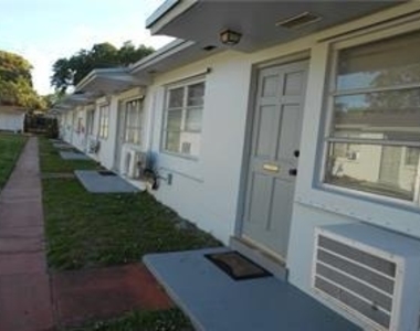 2640 Pierce Street - Photo Thumbnail 5