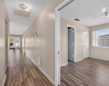 2901 Sw 15th Street - Photo Thumbnail 2