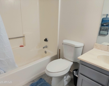 2140 E 10th Street - Photo Thumbnail 18