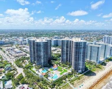 3200 N Ocean Boulevard - Photo Thumbnail 8