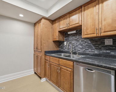 3825 E Camelback Road - Photo Thumbnail 12