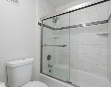 3825 E Camelback Road - Photo Thumbnail 21