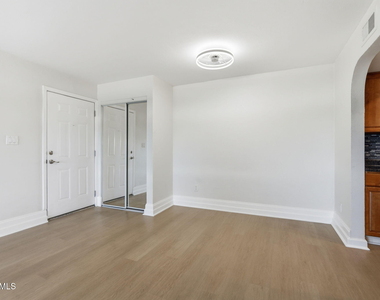3825 E Camelback Road - Photo Thumbnail 8