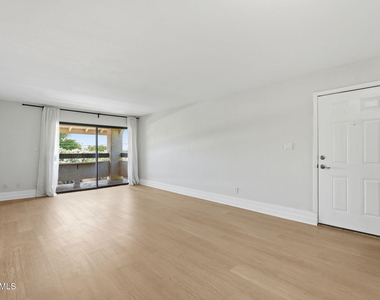 3825 E Camelback Road - Photo Thumbnail 3