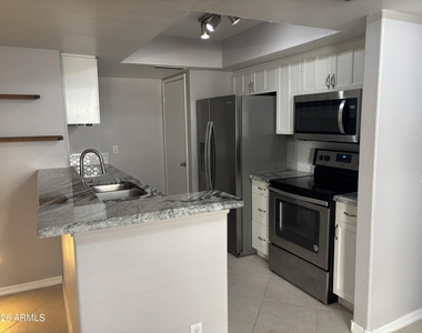 1333 E Morten Avenue - Photo Thumbnail 10
