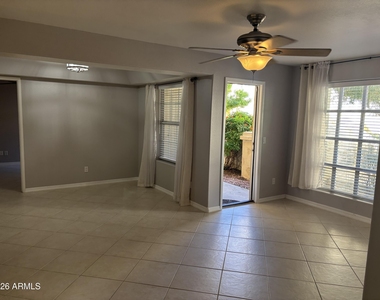 1333 E Morten Avenue - Photo Thumbnail 6