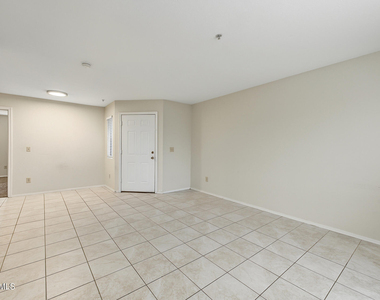 16033 N 25th Street - Photo Thumbnail 2