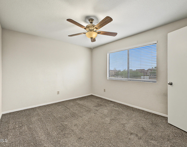 16033 N 25th Street - Photo Thumbnail 12