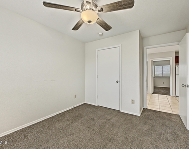 16033 N 25th Street - Photo Thumbnail 9