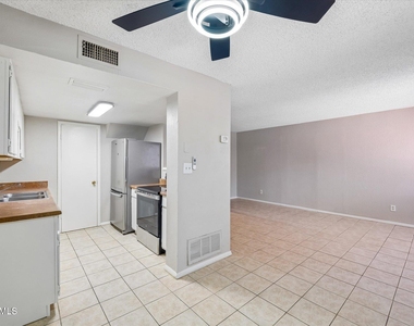 4453 E Pueblo Avenue - Photo Thumbnail 6