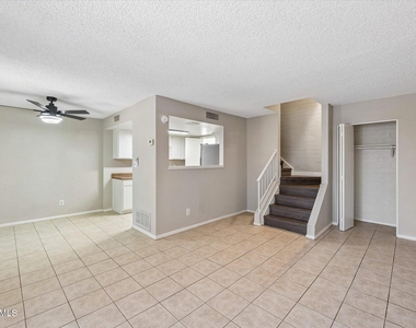 4453 E Pueblo Avenue - Photo Thumbnail 3