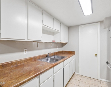 4453 E Pueblo Avenue - Photo Thumbnail 10