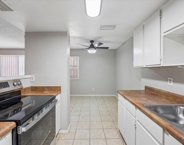 4453 E Pueblo Avenue - Photo Thumbnail 7