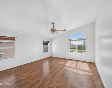 4209 W Wahalla Lane - Photo Thumbnail 17