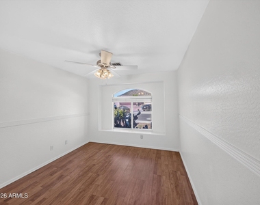 4209 W Wahalla Lane - Photo Thumbnail 27