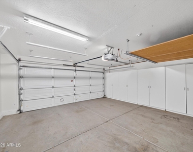 4209 W Wahalla Lane - Photo Thumbnail 32