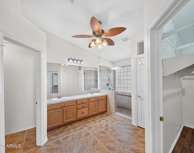 4209 W Wahalla Lane - Photo Thumbnail 19