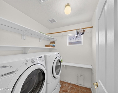 4209 W Wahalla Lane - Photo Thumbnail 31