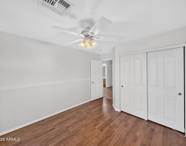 4209 W Wahalla Lane - Photo Thumbnail 28