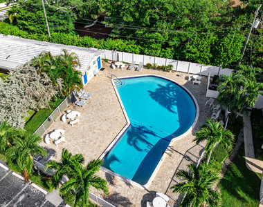 5505 N Ocean Boulevard - Photo Thumbnail 7