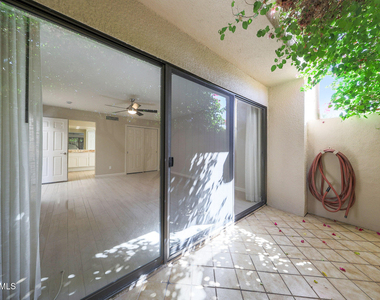2422 E Oregon Avenue - Photo Thumbnail 15