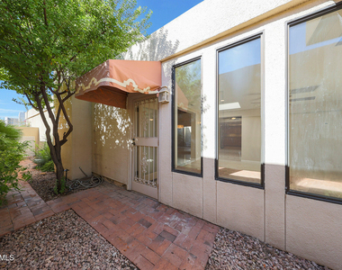 2422 E Oregon Avenue - Photo Thumbnail 24