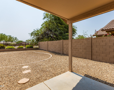 15193 W Adams Street - Photo Thumbnail 23
