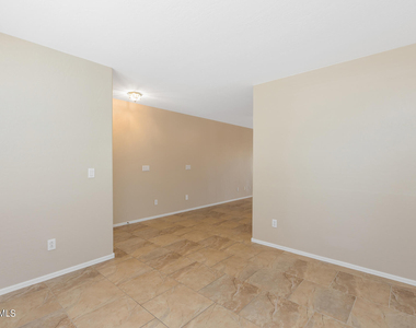 15193 W Adams Street - Photo Thumbnail 20