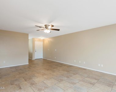 15193 W Adams Street - Photo Thumbnail 6