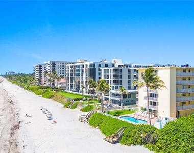 1161 Hillsboro Mile - Photo Thumbnail 12