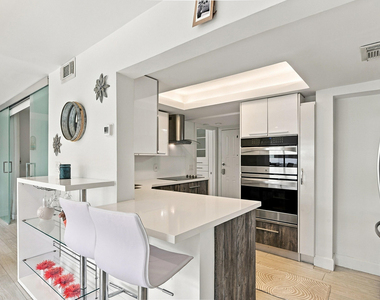 330 Se 20th Avenue - Photo Thumbnail 33
