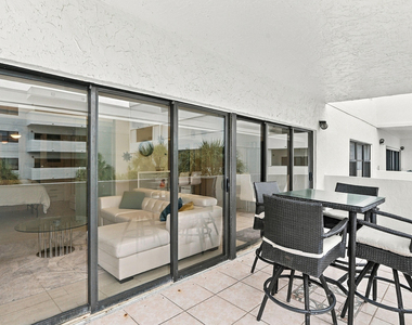 330 Se 20th Avenue - Photo Thumbnail 24