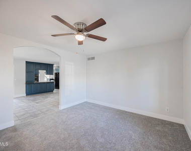 1341 E Garnet Circle - Photo Thumbnail 24