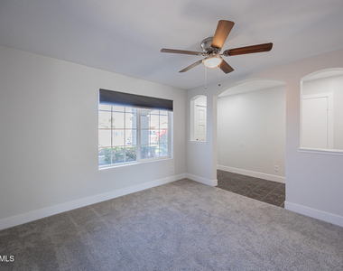 1341 E Garnet Circle - Photo Thumbnail 22