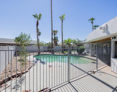 1341 E Garnet Circle - Photo Thumbnail 30