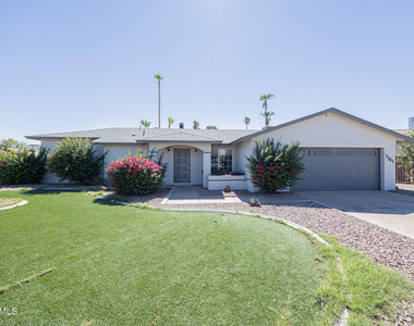 1341 E Garnet Circle - Photo Thumbnail 1