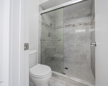 1341 E Garnet Circle - Photo Thumbnail 15