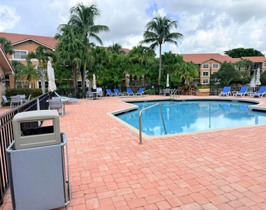 8801 Wiles Road - Photo Thumbnail 26