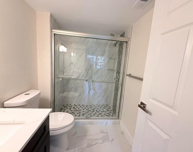 8801 Wiles Road - Photo Thumbnail 12