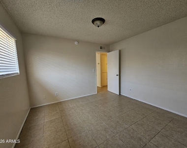 2222 E Broadway Road - Photo Thumbnail 10