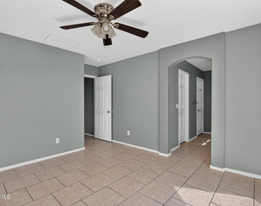 1635 E Ash Avenue - Photo Thumbnail 13