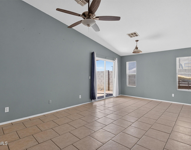 1635 E Ash Avenue - Photo Thumbnail 26