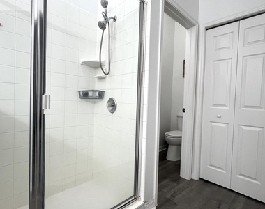 209 Castlemain Circle - Photo Thumbnail 10