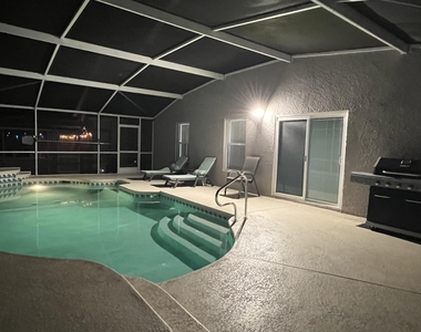 209 Castlemain Circle - Photo Thumbnail 19