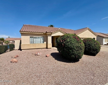 14971 N 88th Lane - Photo Thumbnail 2
