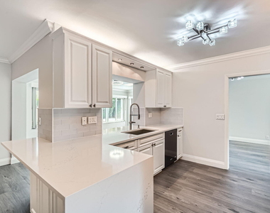 104 St Cloud Lane - Photo Thumbnail 18