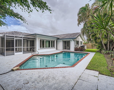 104 St Cloud Lane - Photo Thumbnail 2