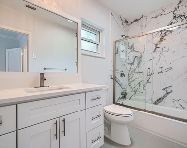 104 St Cloud Lane - Photo Thumbnail 13