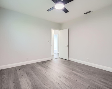 104 St Cloud Lane - Photo Thumbnail 10